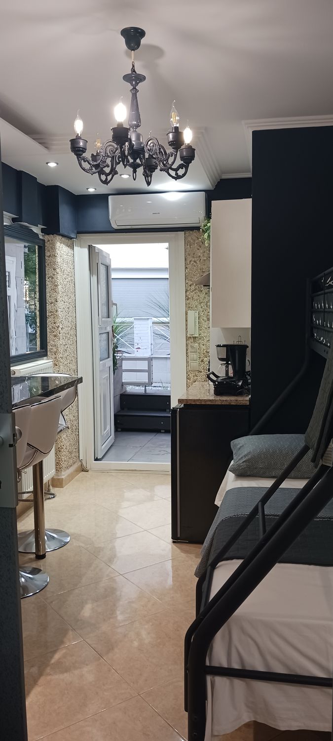 1004 Yard's studio 2026 54